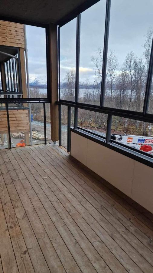 New Modern Apartment - Tromso West Екстер'єр фото